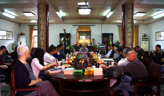 亲山近水庆重阳，览书问道展风采2.jpg